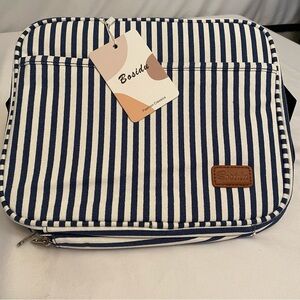 NWT Bosidu hanging travel bag, multi pocket, blue/white stripe with handles